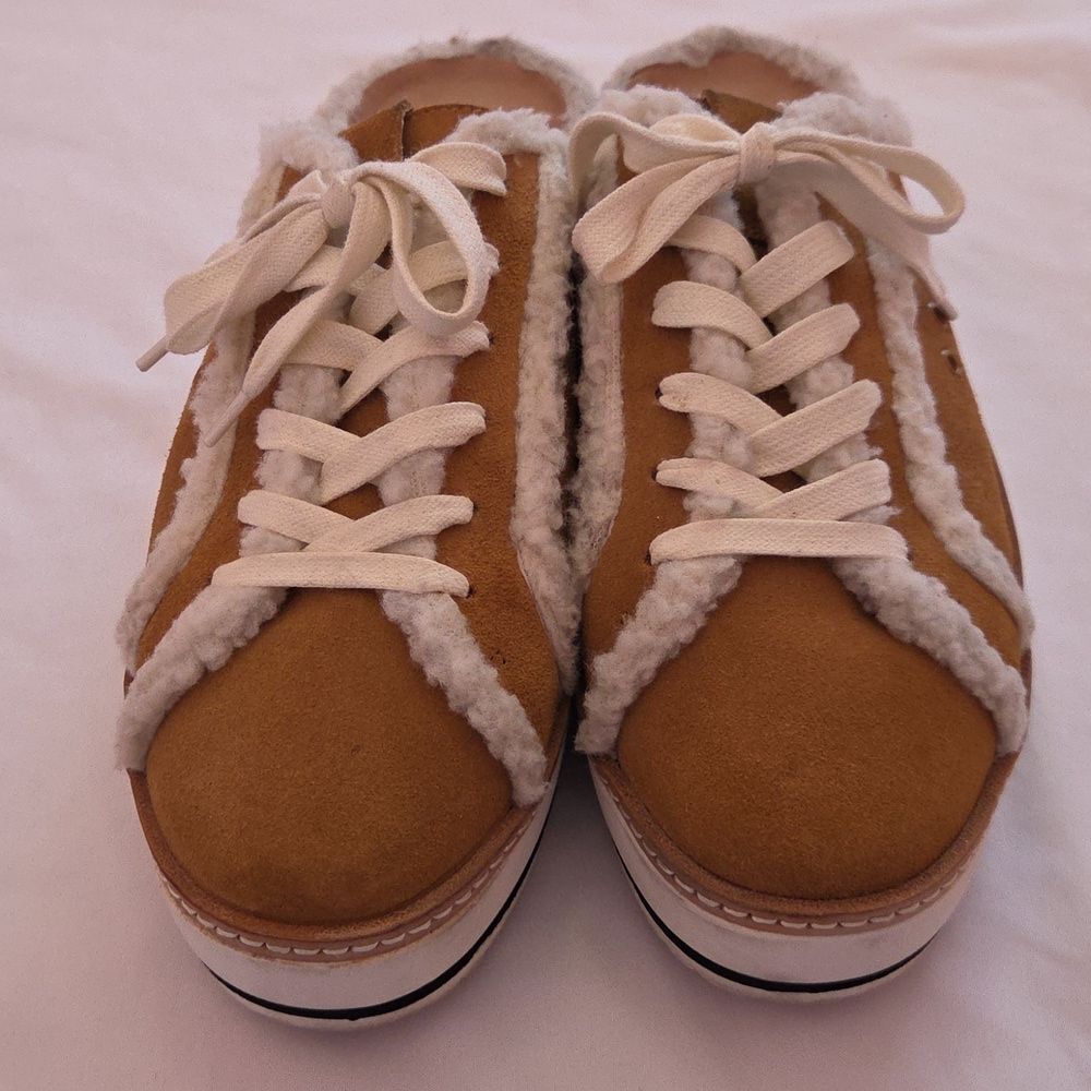 Chelsea & Violet tan suede platform mules Lace Up Faux Shearling Trim Size 10